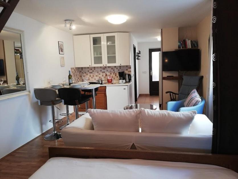 Studio Apartman Meli Appartement Poreč Buitenkant foto