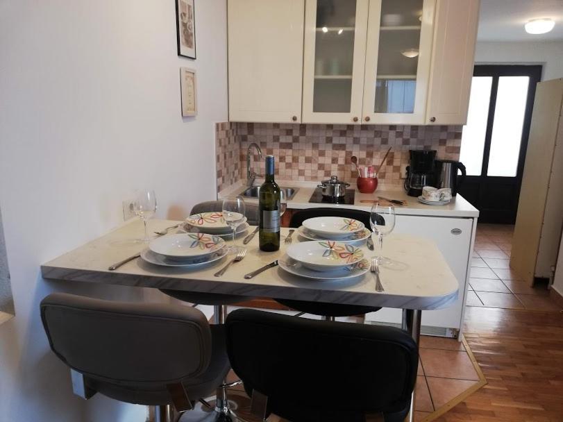 Studio Apartman Meli Appartement Poreč Buitenkant foto