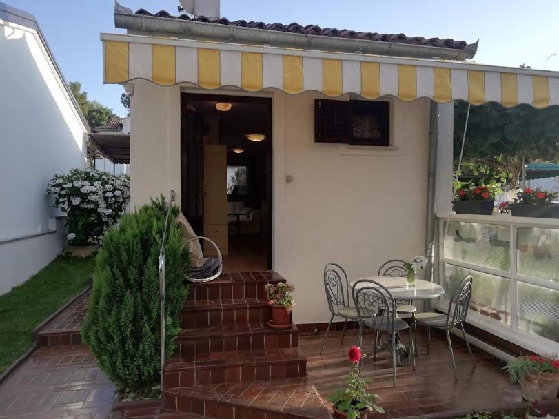 Studio Apartman Meli Appartement Poreč Buitenkant foto