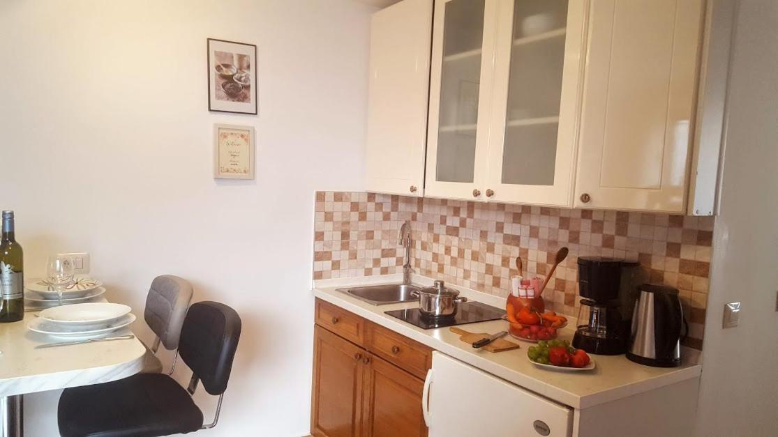 Studio Apartman Meli Appartement Poreč Buitenkant foto