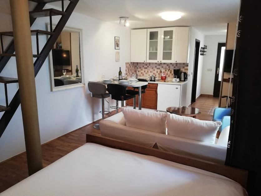 Studio Apartman Meli Appartement Poreč Buitenkant foto